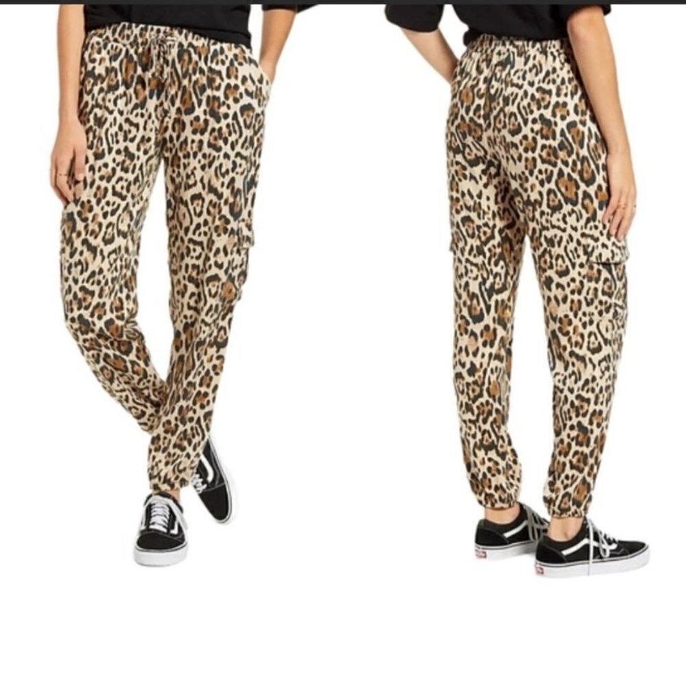 Socialite Leopard Twill Jogger Pants